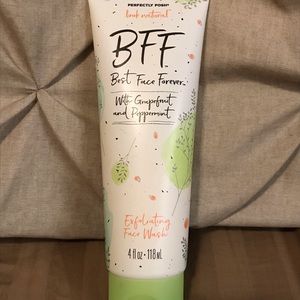 Perfectly Posh BFF Exfoliating Face Wash